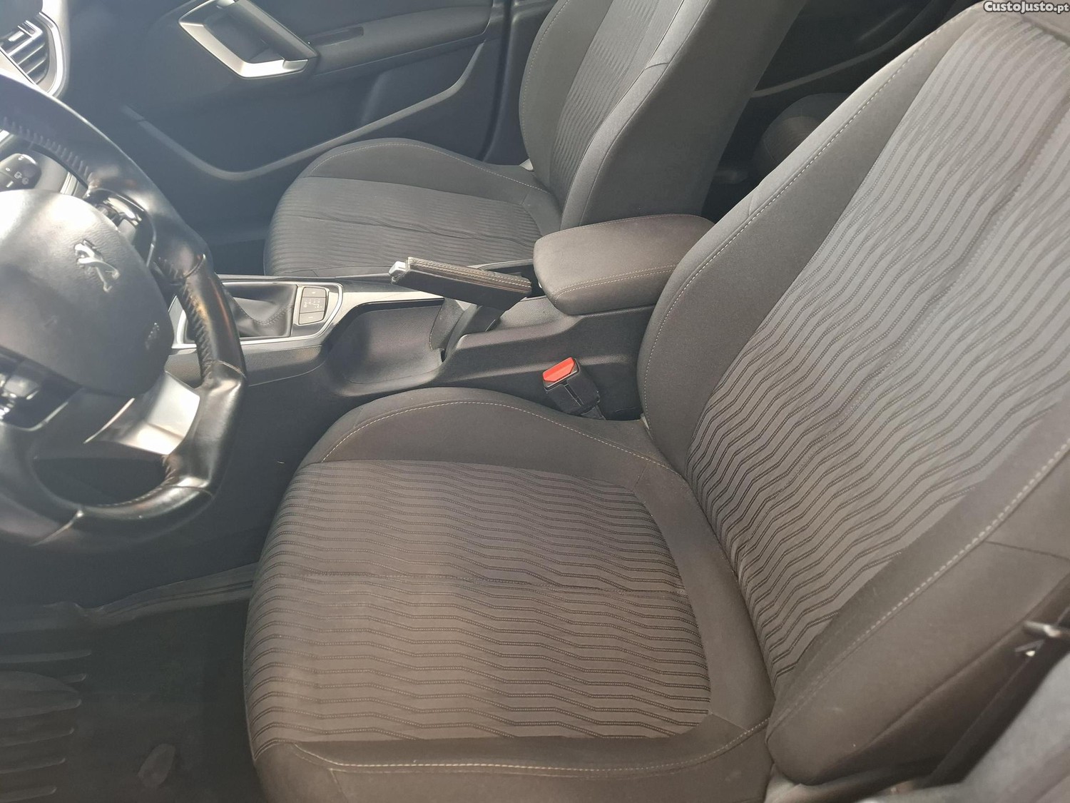 Peugeot 308 1.6 hdi — fotografia 8