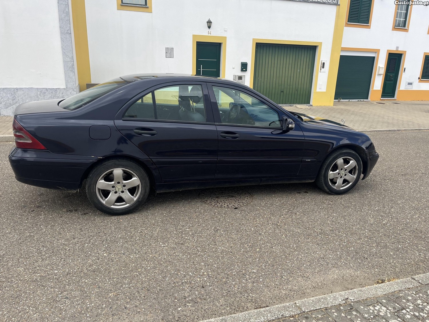 Mercedes-Benz C 220 C220 — fotografia 7