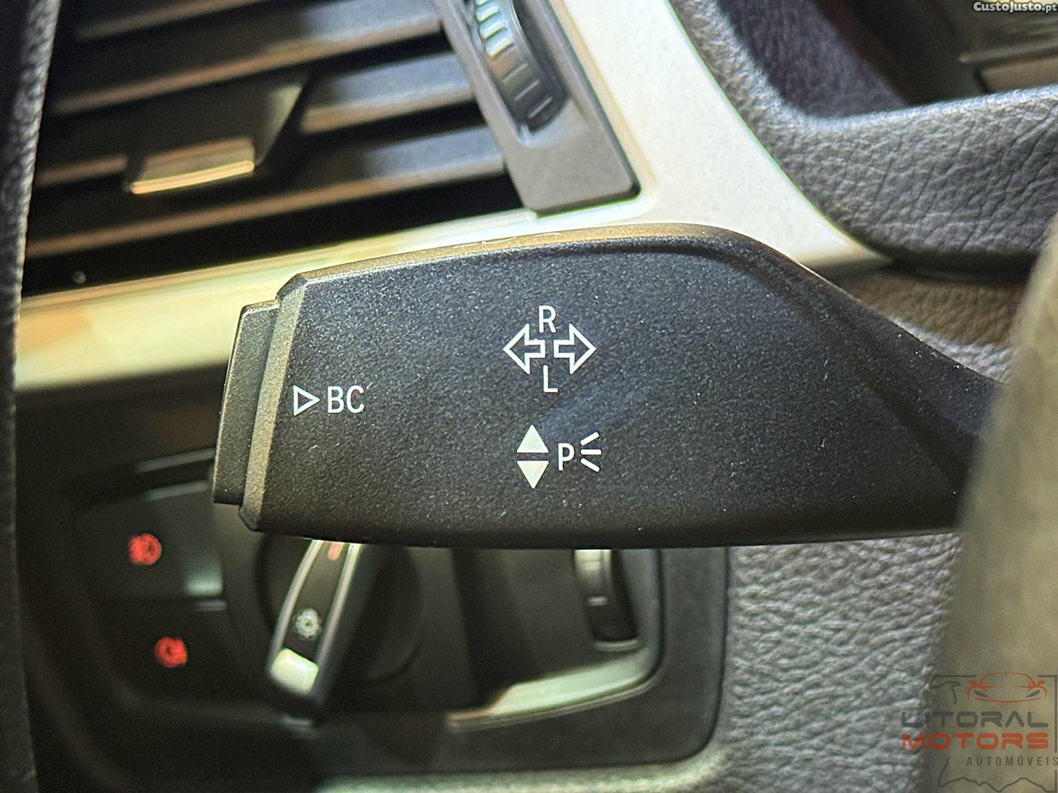 BMW 320 d Pack M Auto — fotografia 3