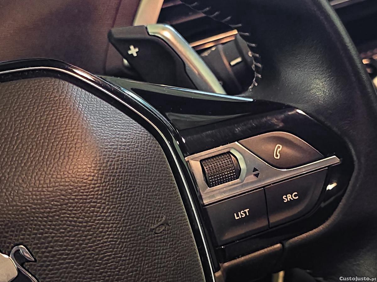 Peugeot 3008 1.5 BlueHDi Allure E — fotografia 3