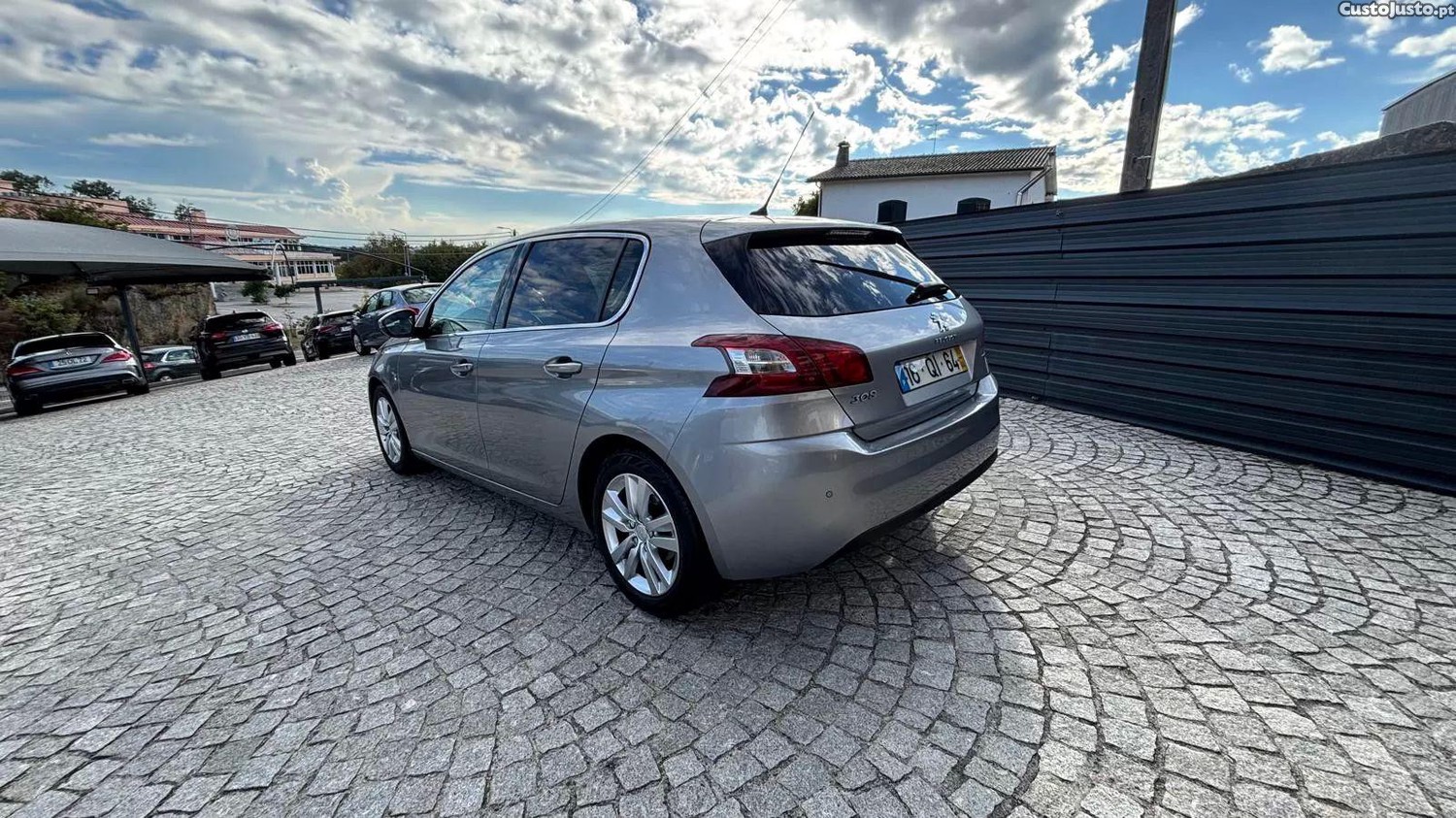 Peugeot 308 1.6 bluehdi — photo 3