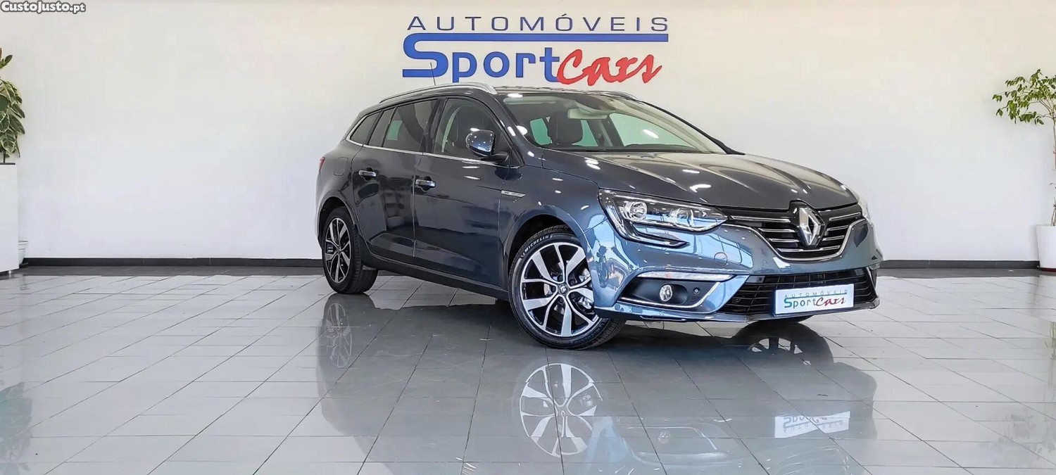 Renault Mégane 1.5 Blue dCi Bose Edition — photo 3
