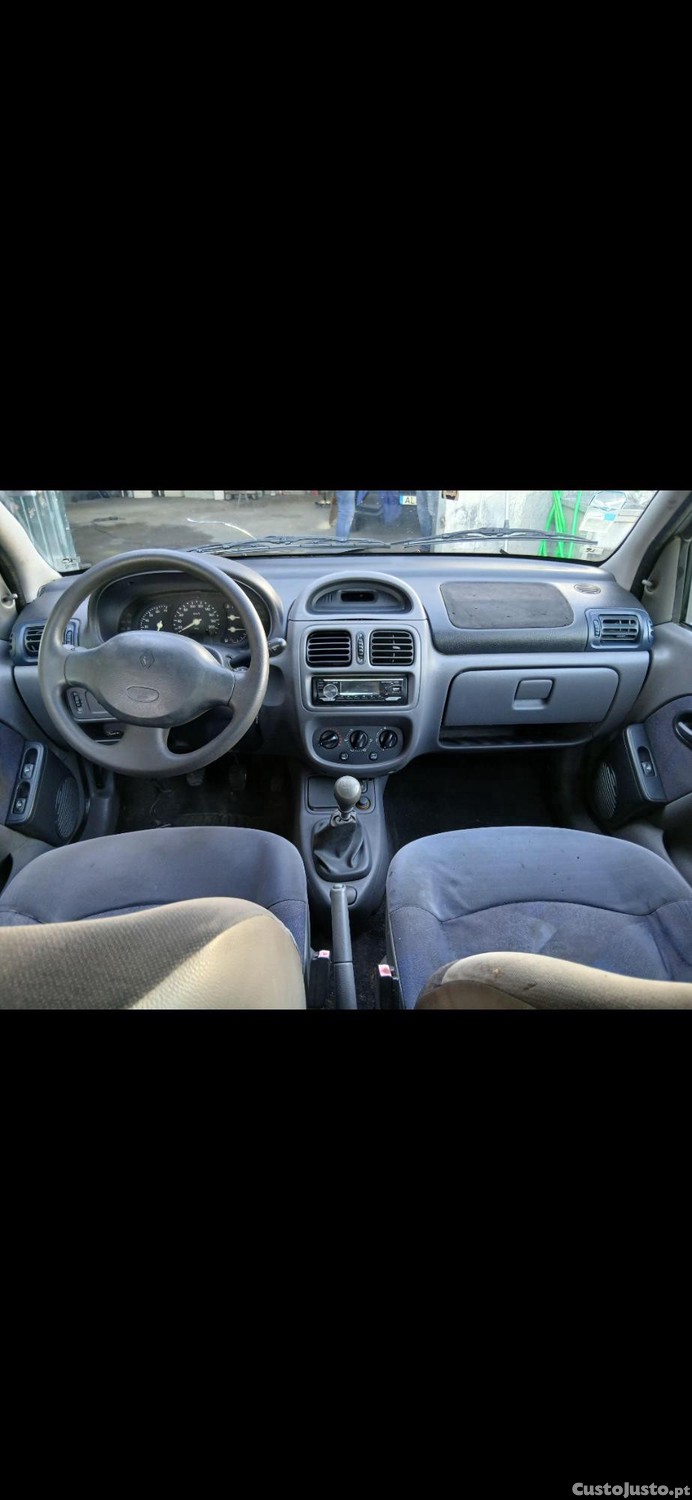 Renault Clio 1.2 — photo 5