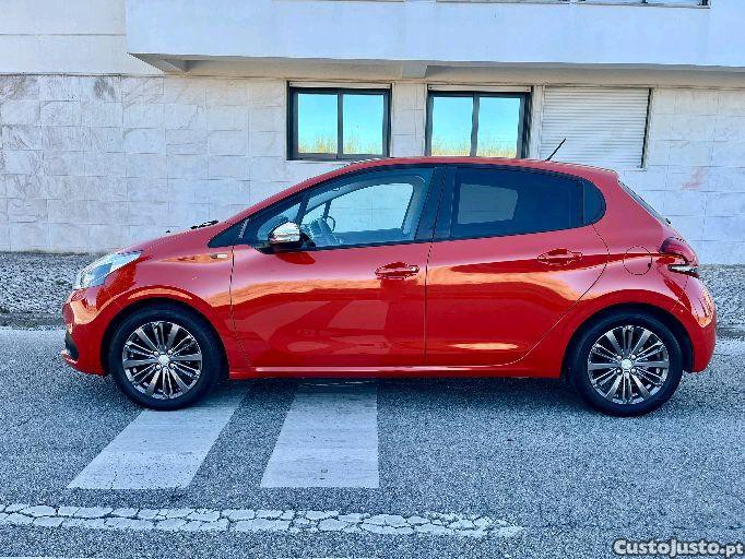 Peugeot 208 1.2 Puretech Style AC — photo 2