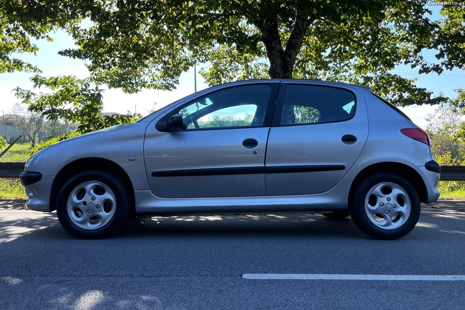 Peugeot 206 1.1 Premium Apenas 121000 kms 1 dono - 01 — photo 3