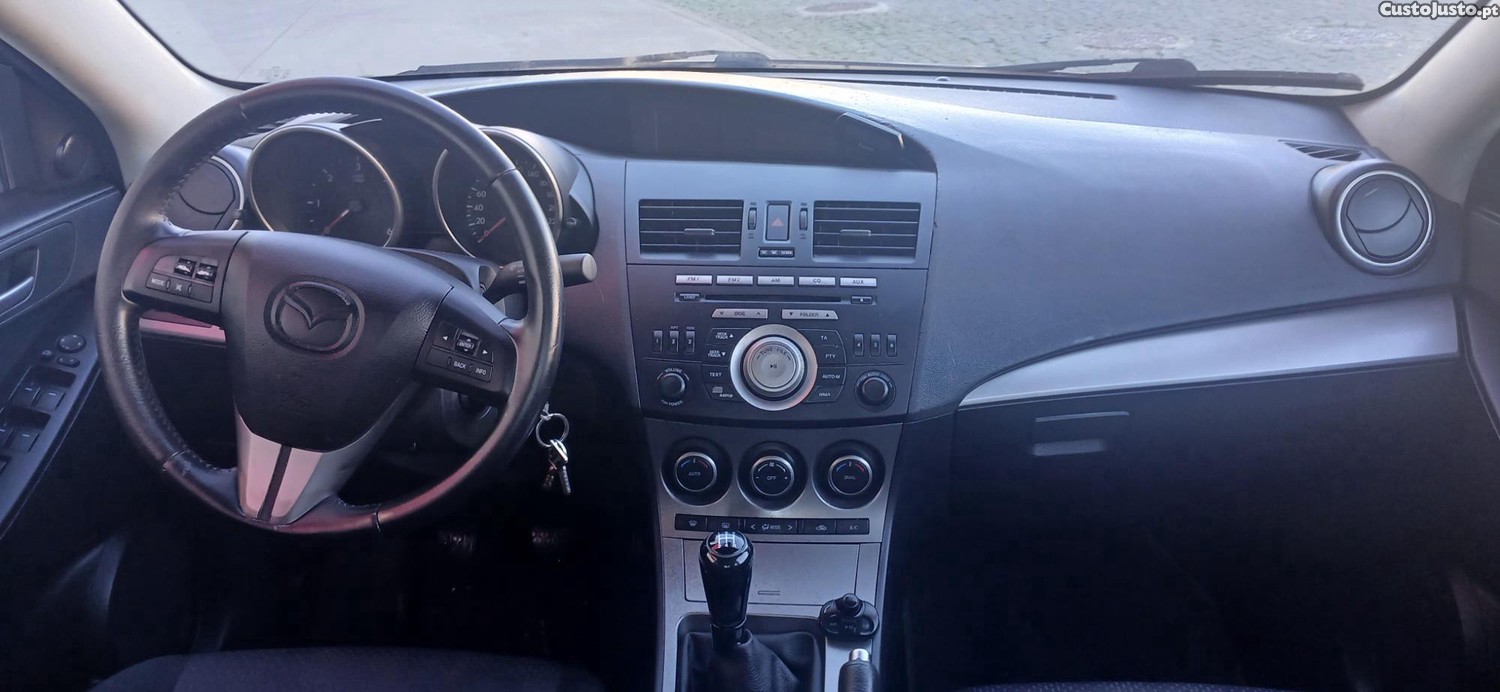 Mazda 3 1.6 diesel — photo 5
