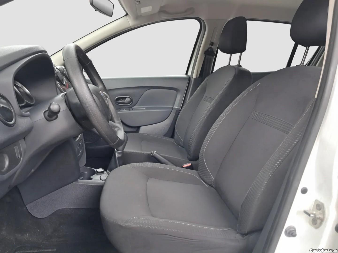 Dacia Sandero 1.0 Ambiance — fotografia 5