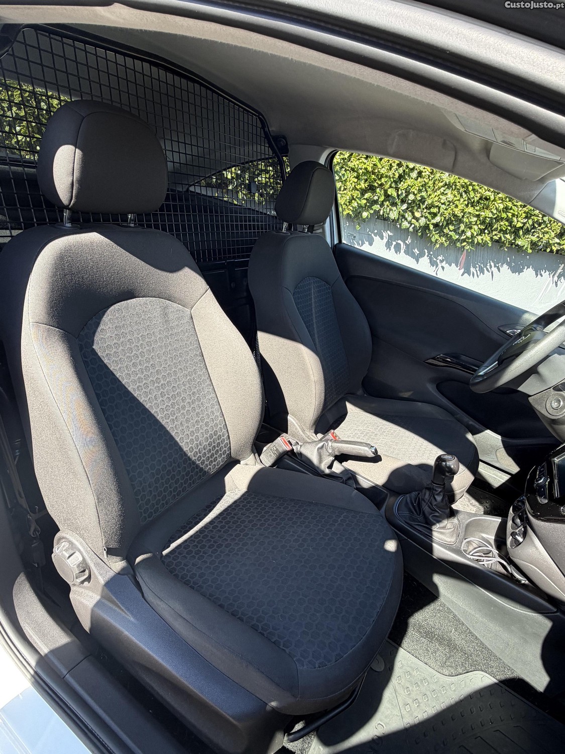 Opel Corsa E Van 1.3 CDTI 75cv — fotografia 2