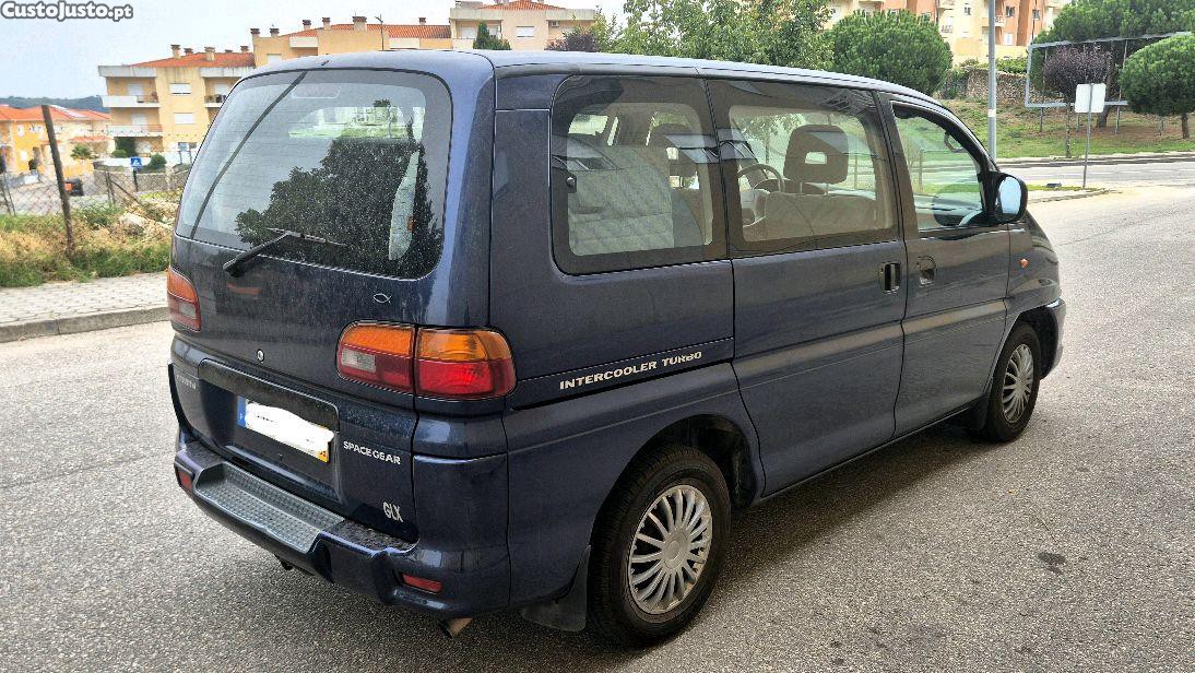 Mitsubishi Space Gear intercooler — fotografia 8