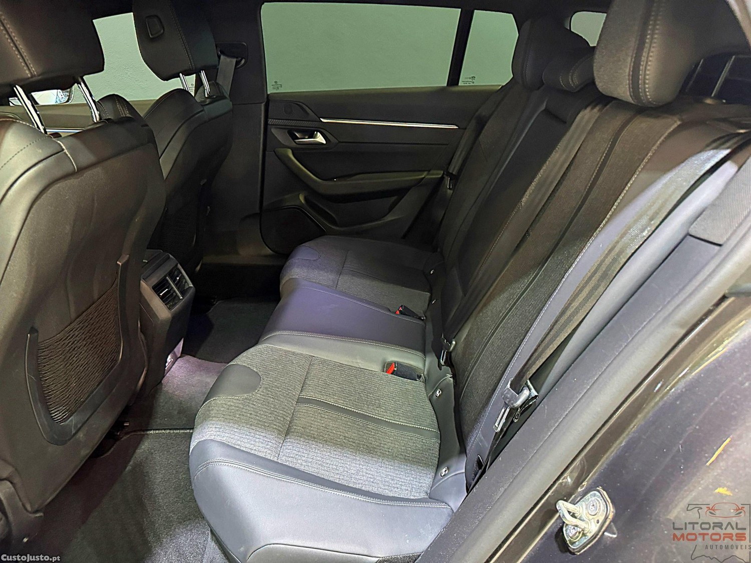 Peugeot 508 SW 1.6 Hybrid Allure e-EAT8 — fotografia 10