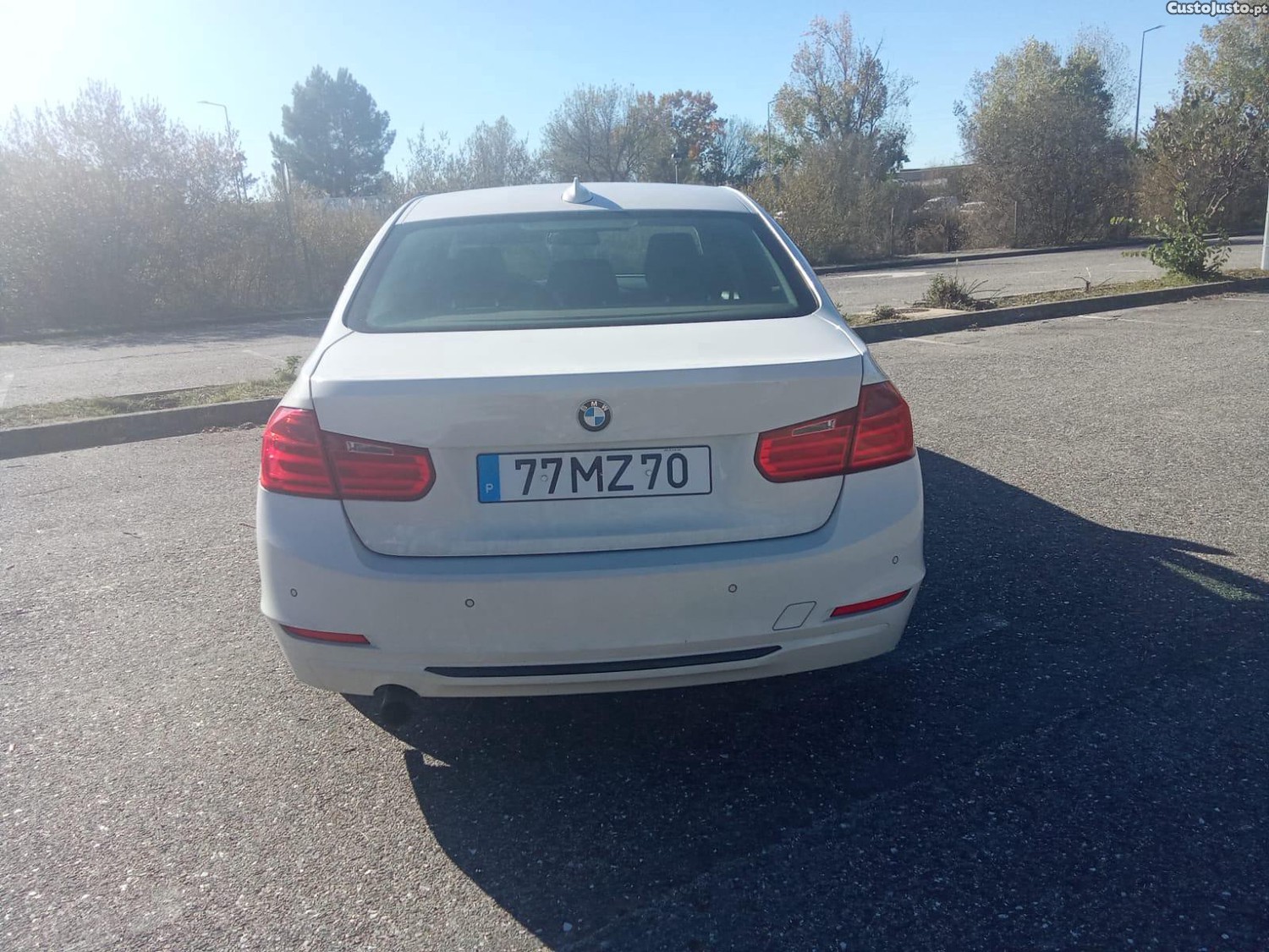 BMW 318 SPORT — fotografia 4