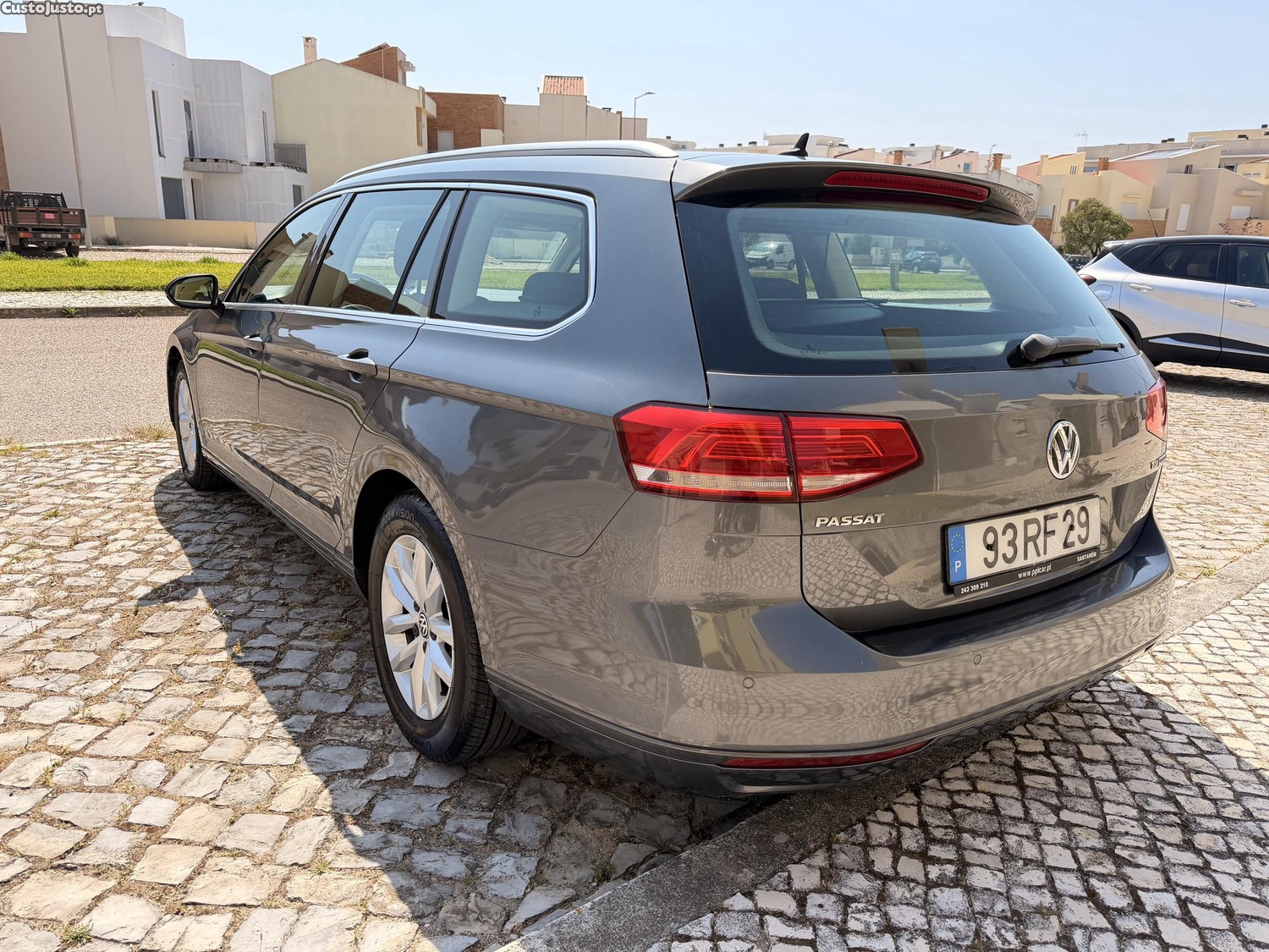 Volkswagen Passat Variant 1.6 TDI Automático — fotografia 8