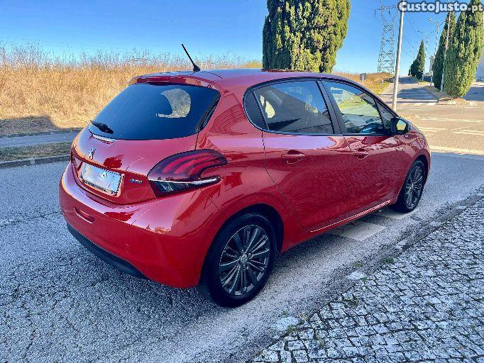 Peugeot 208 1.2 Puretech Style AC — photo 4