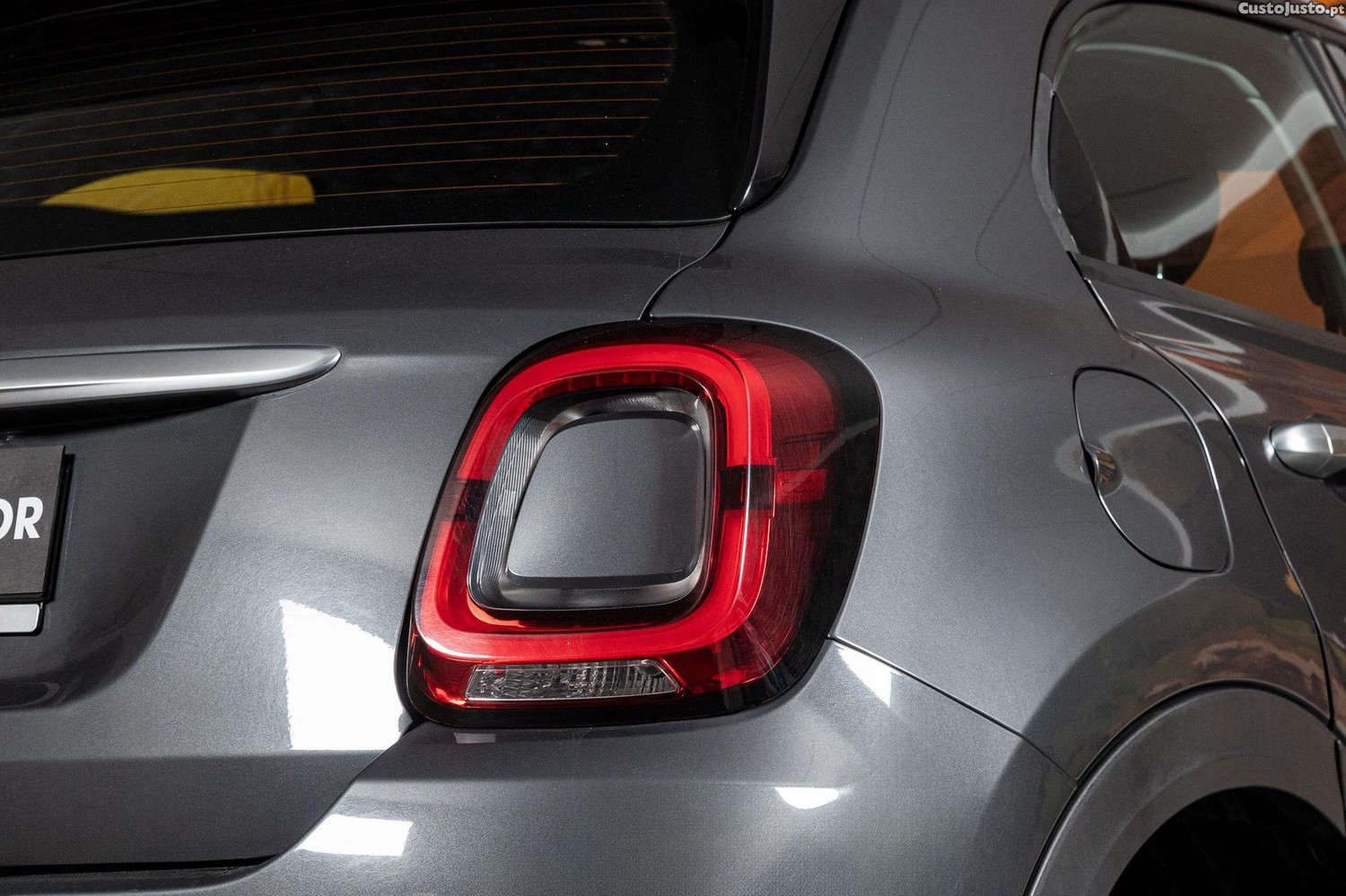Fiat 500X 1.3 MJ City Cross — fotografia 16