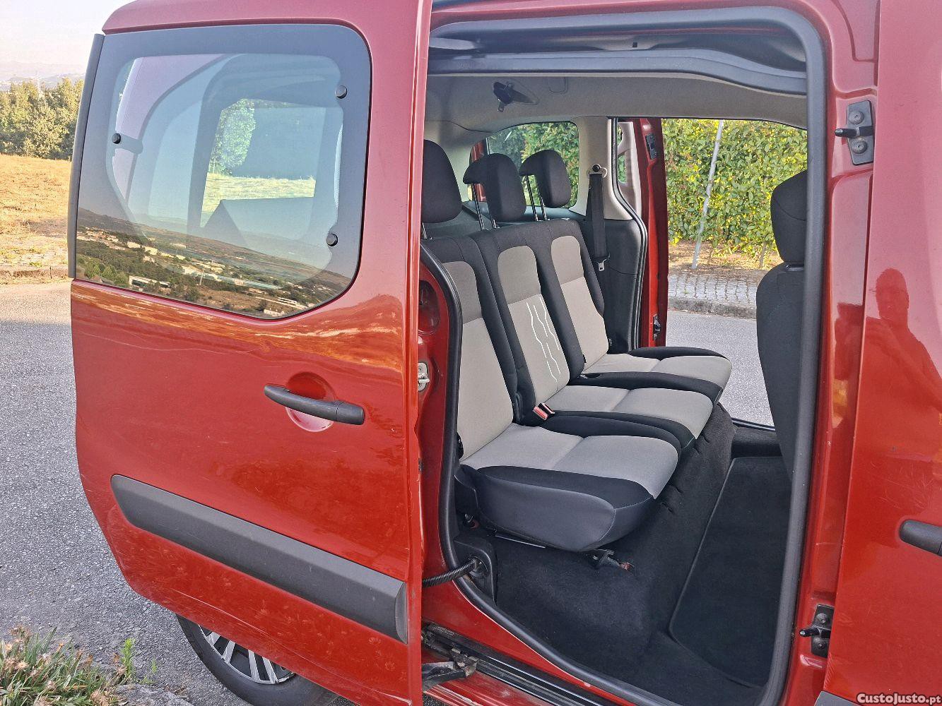Peugeot Partner 1.6 HDI TEPEE — fotografia 4