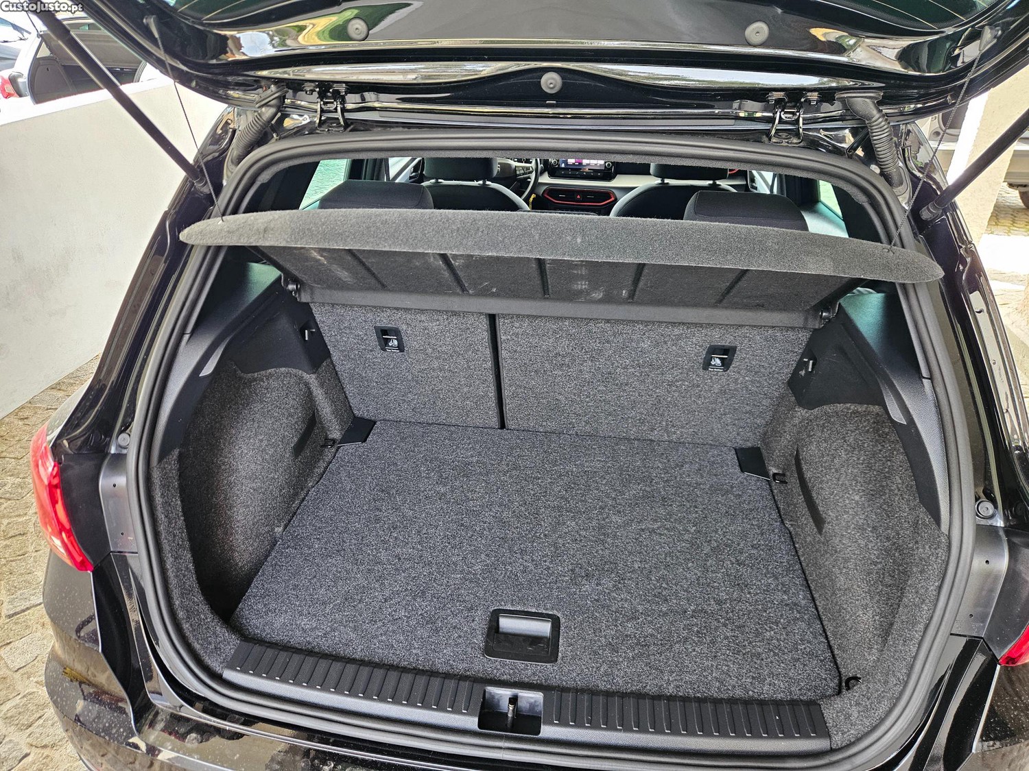 SEAT Arona 1.0 TSI FR — fotografia 13