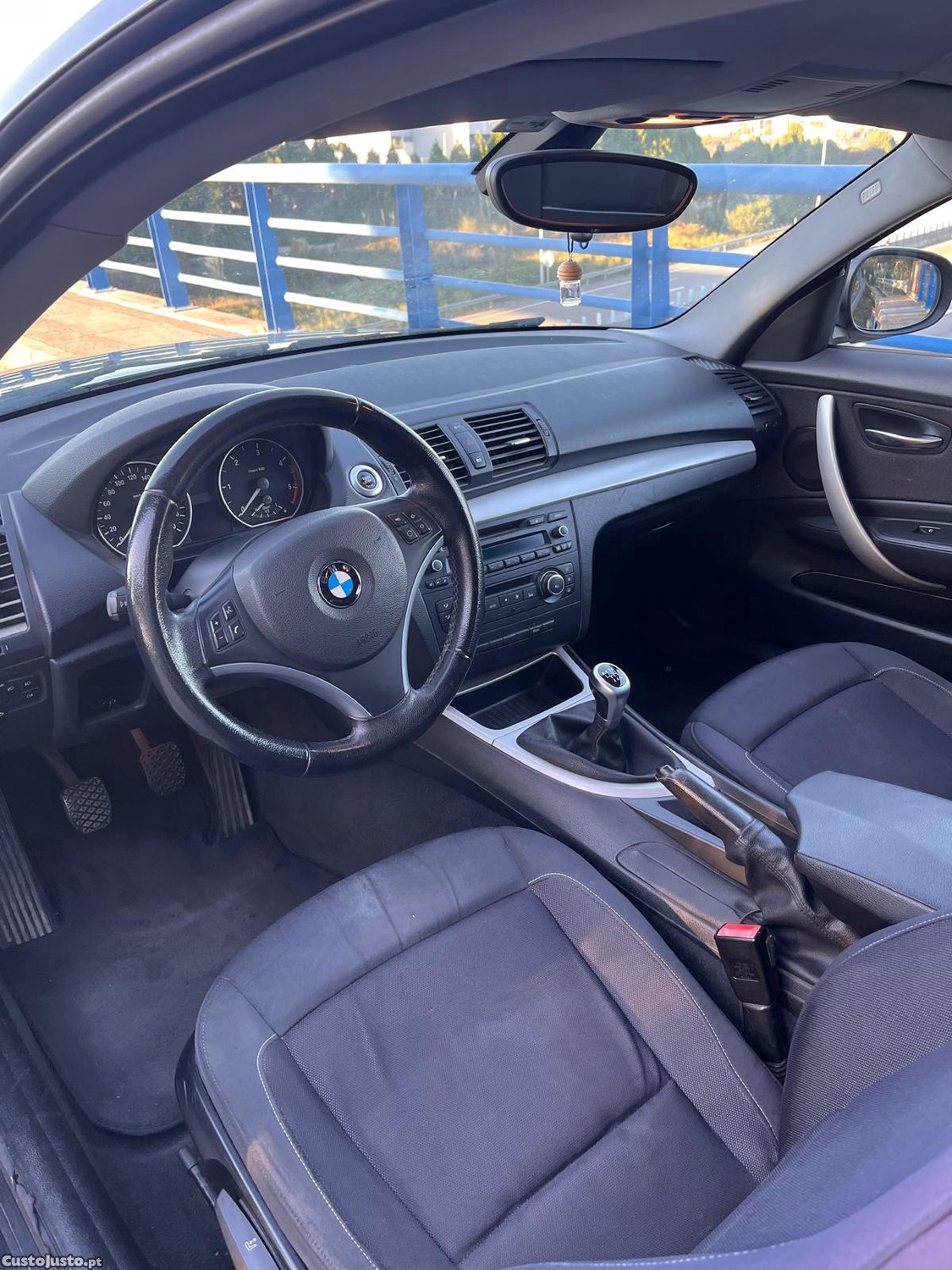 BMW 118 118d — photo 3