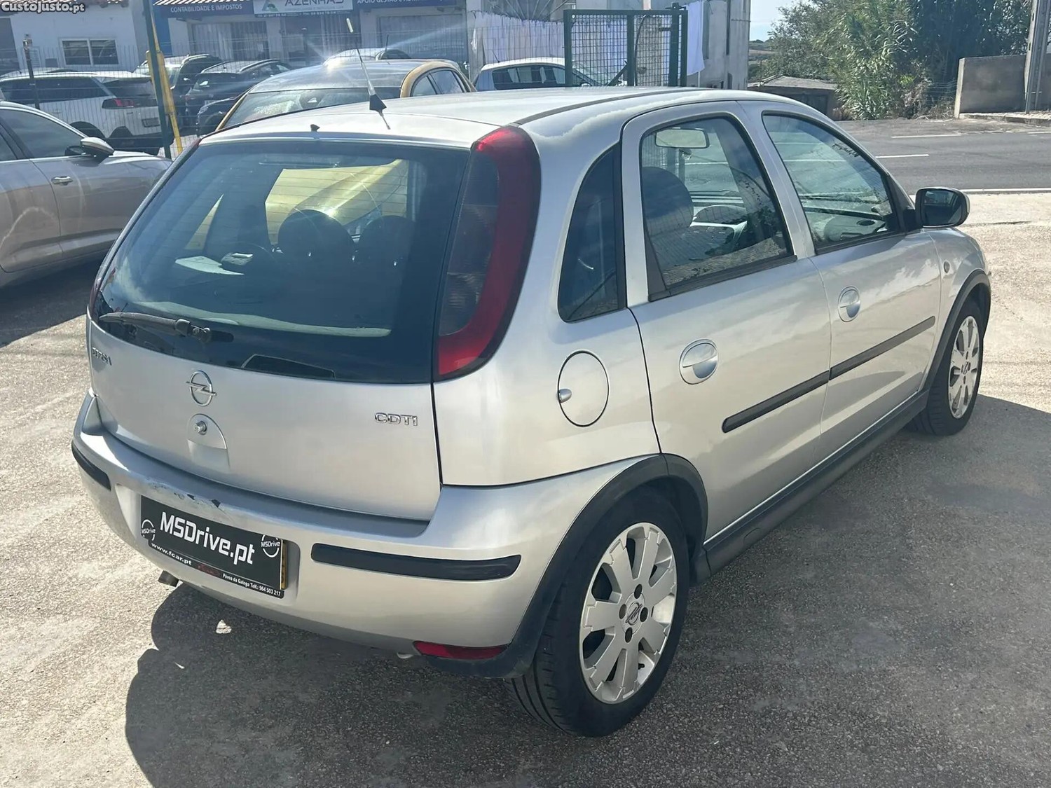 Opel Corsa 1.3 CDTi Silver — fotografia 13