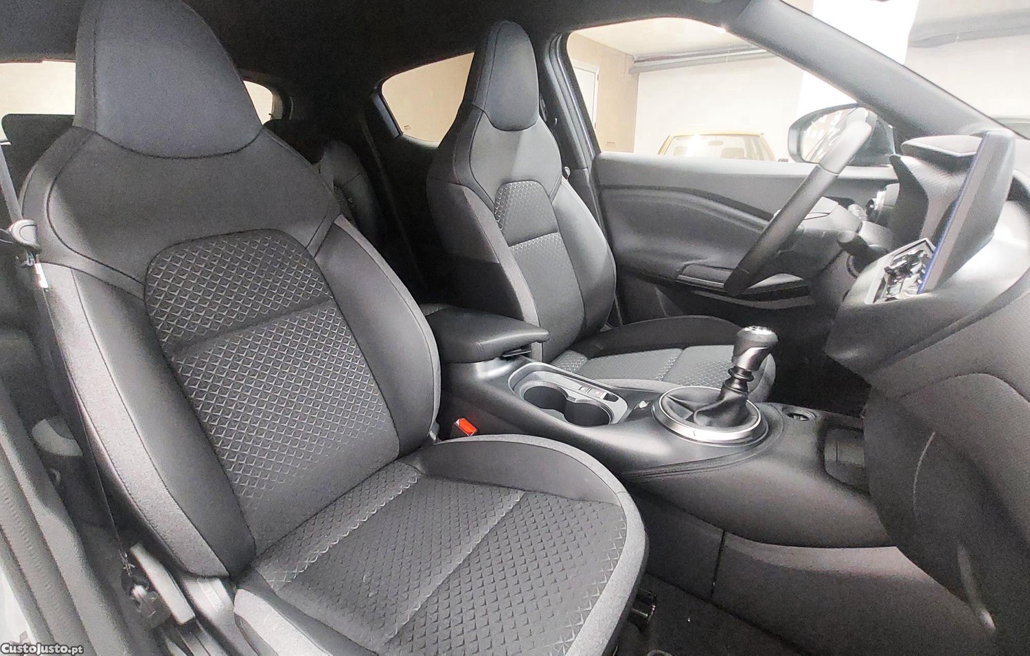 Nissan Juke 1.0 DIG-T N-CONNECTA - 26 — photo 5