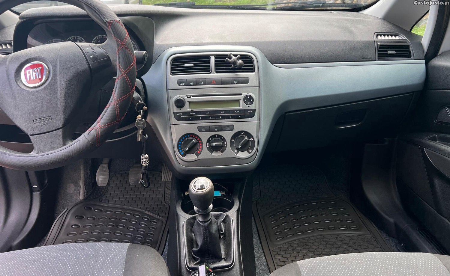 Fiat Grande Punto 1.2 — photo 5