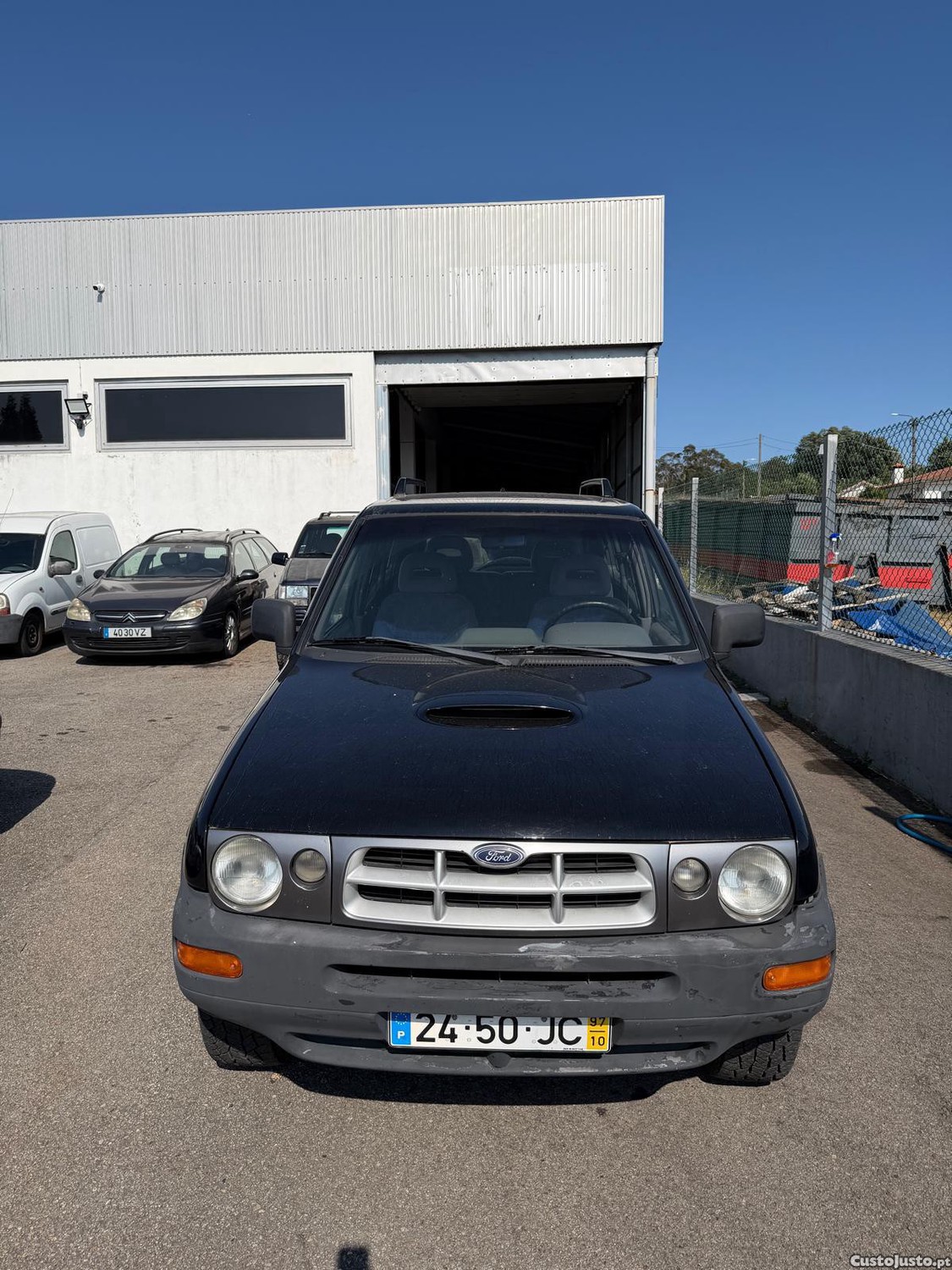 Ford Maverick GLS — fotografia 9
