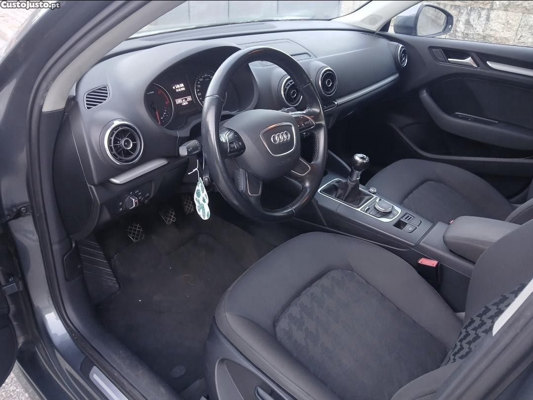Audi A3 Limousine — photo 3