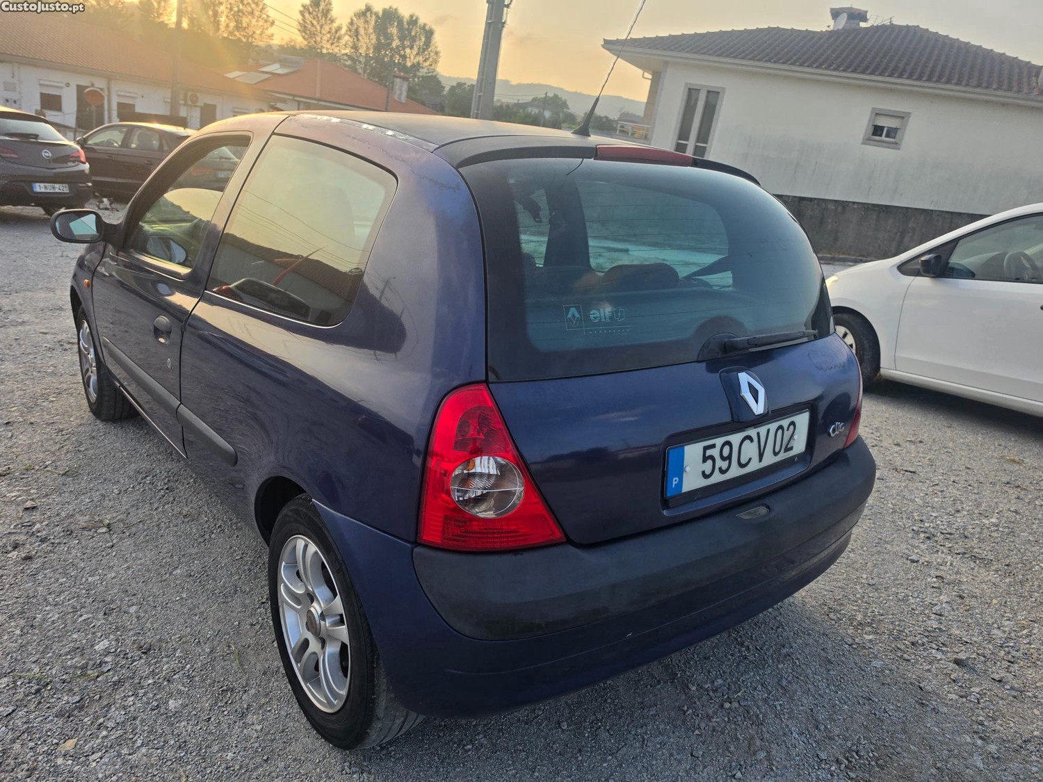 Renault Clio 1.2 16V139000km — fotografia 10