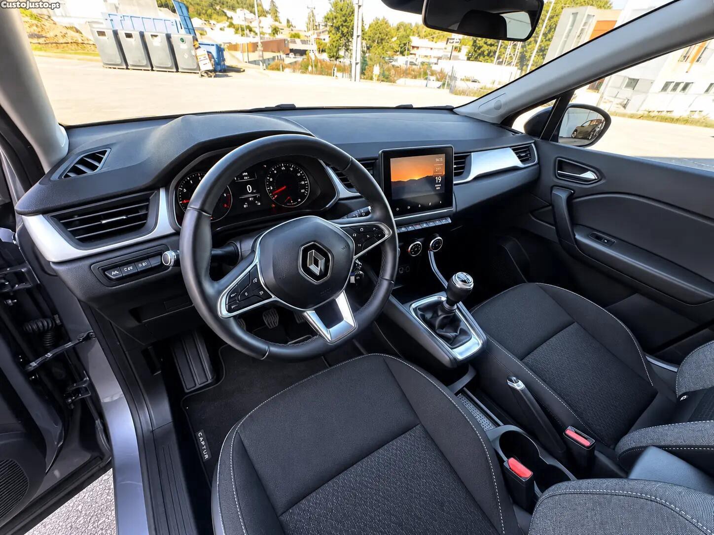 Renault Captur 1.0 TCe Zen - 21 — photo 5