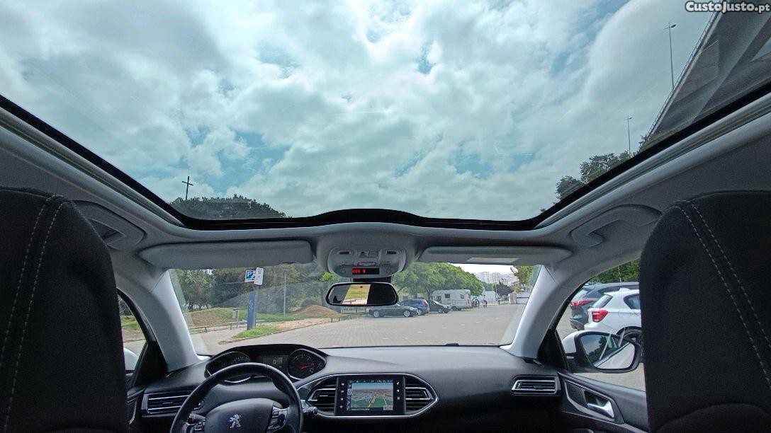 Peugeot 308 1.6 HDI Teto Panorâmico — fotografia 4