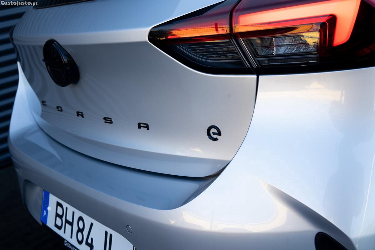 Opel Corsa e e-GS — fotografia 18