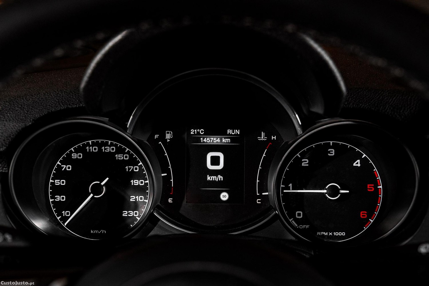 Fiat 500X 1.3 MJ City Cross — fotografia 13