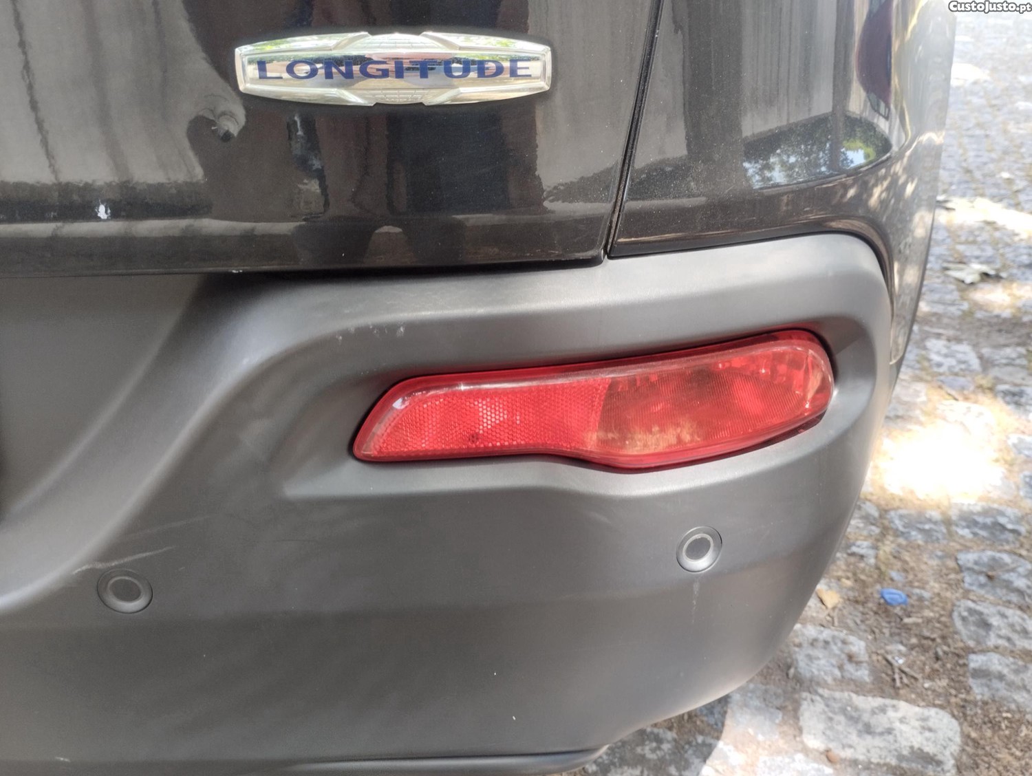 Jeep Cherokee 2.0 MJD 140CV LONGITUDE - NACIONAL - C/ GARANTIA - "COMO NOVO" — fotografia 23