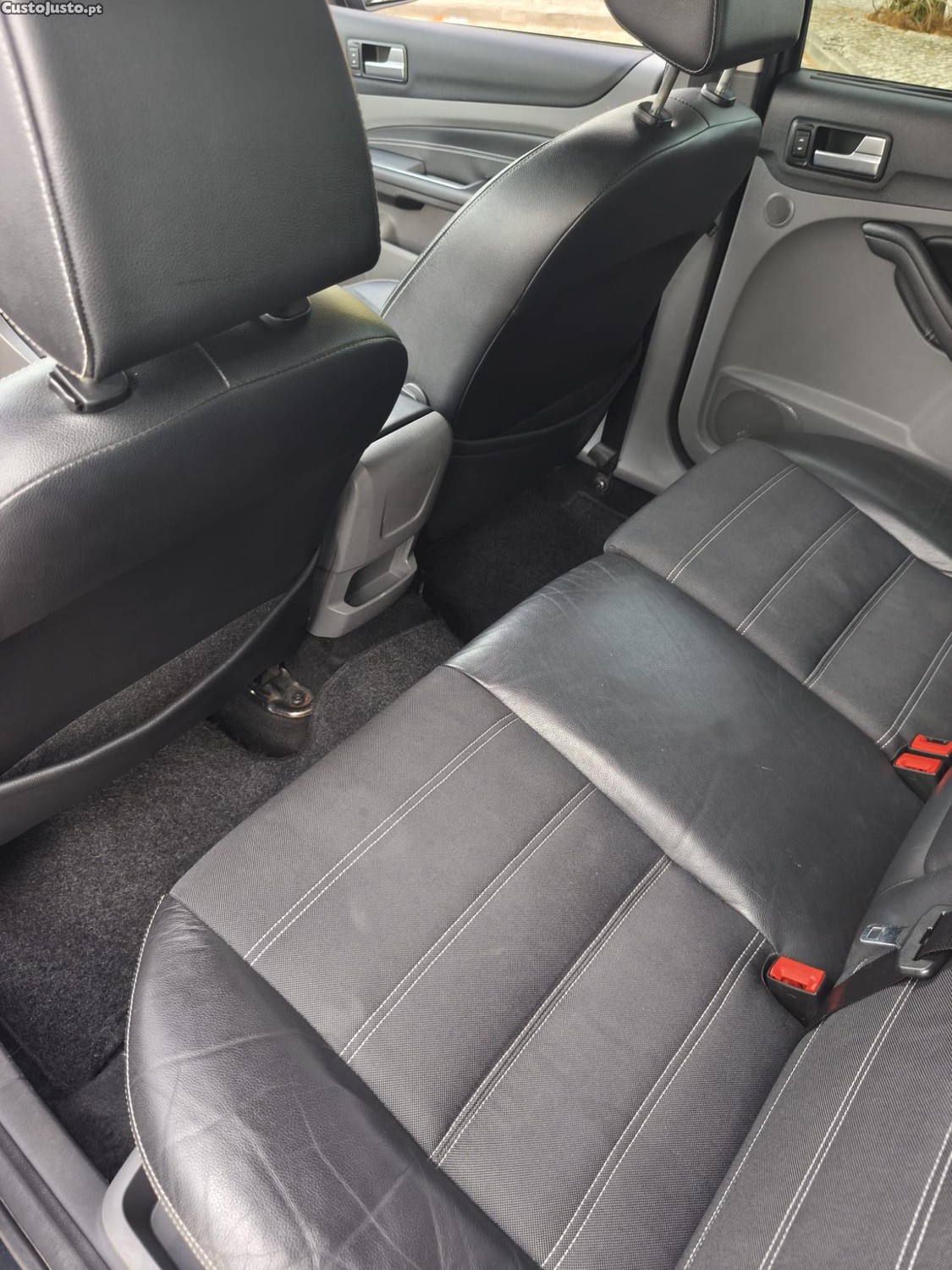 Ford Focus 1.6 — fotografia 3