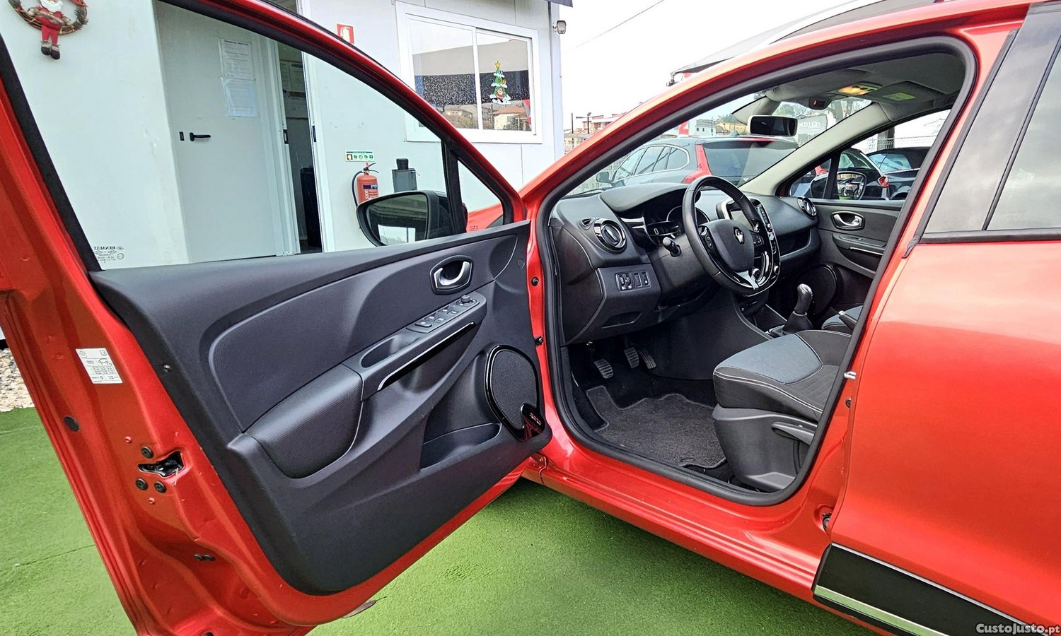 Renault Clio Sport Tourer 0.9 TCe Limited — fotografia 14