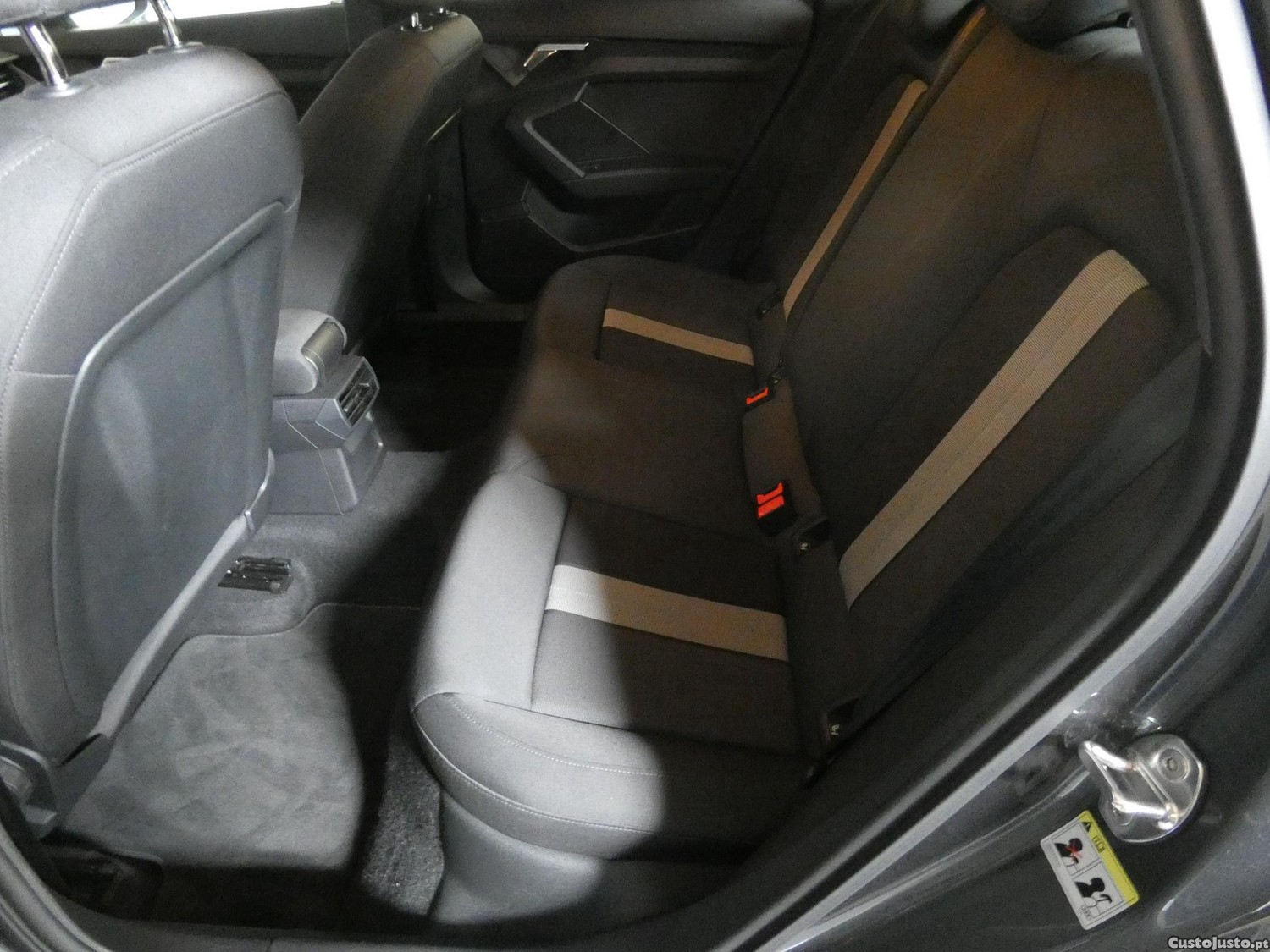 Audi A3 Limousine 30 TDI S line S tronic — fotografia 8