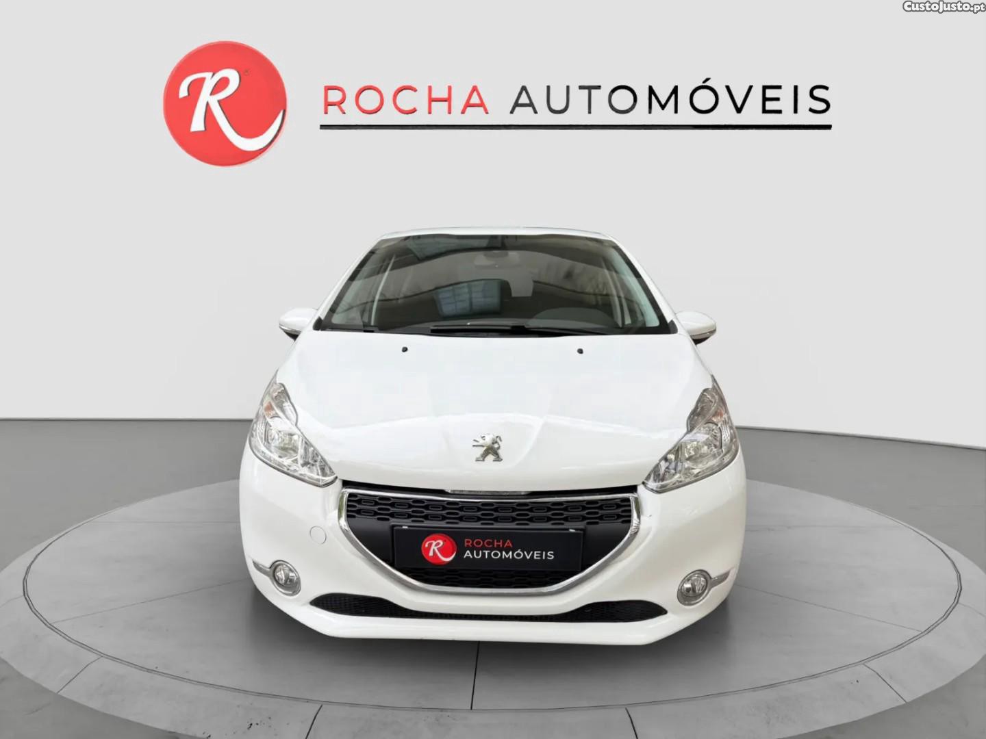 Peugeot 208 1.2 VTi Active - 13 — photo 2