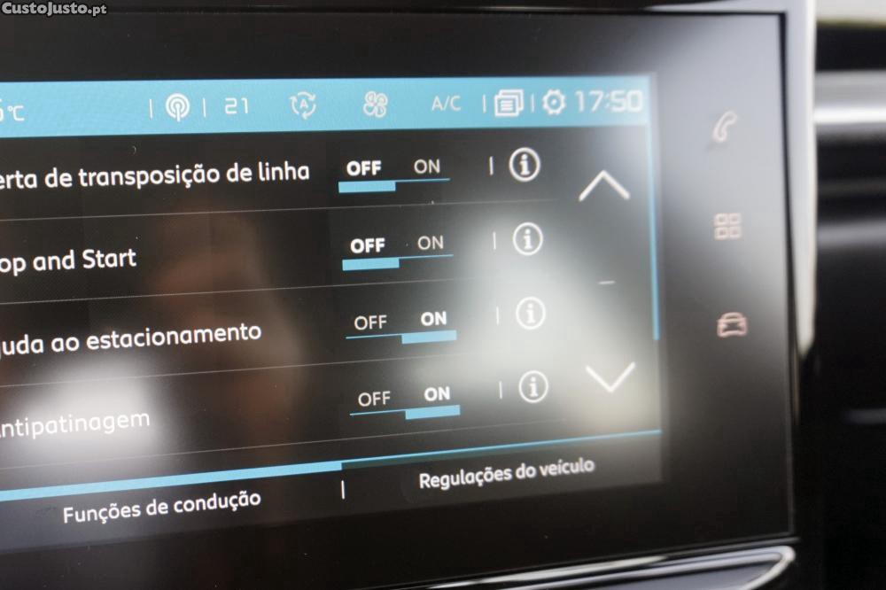 Citroën C3 1.2 PureTech Shine — fotografia 3
