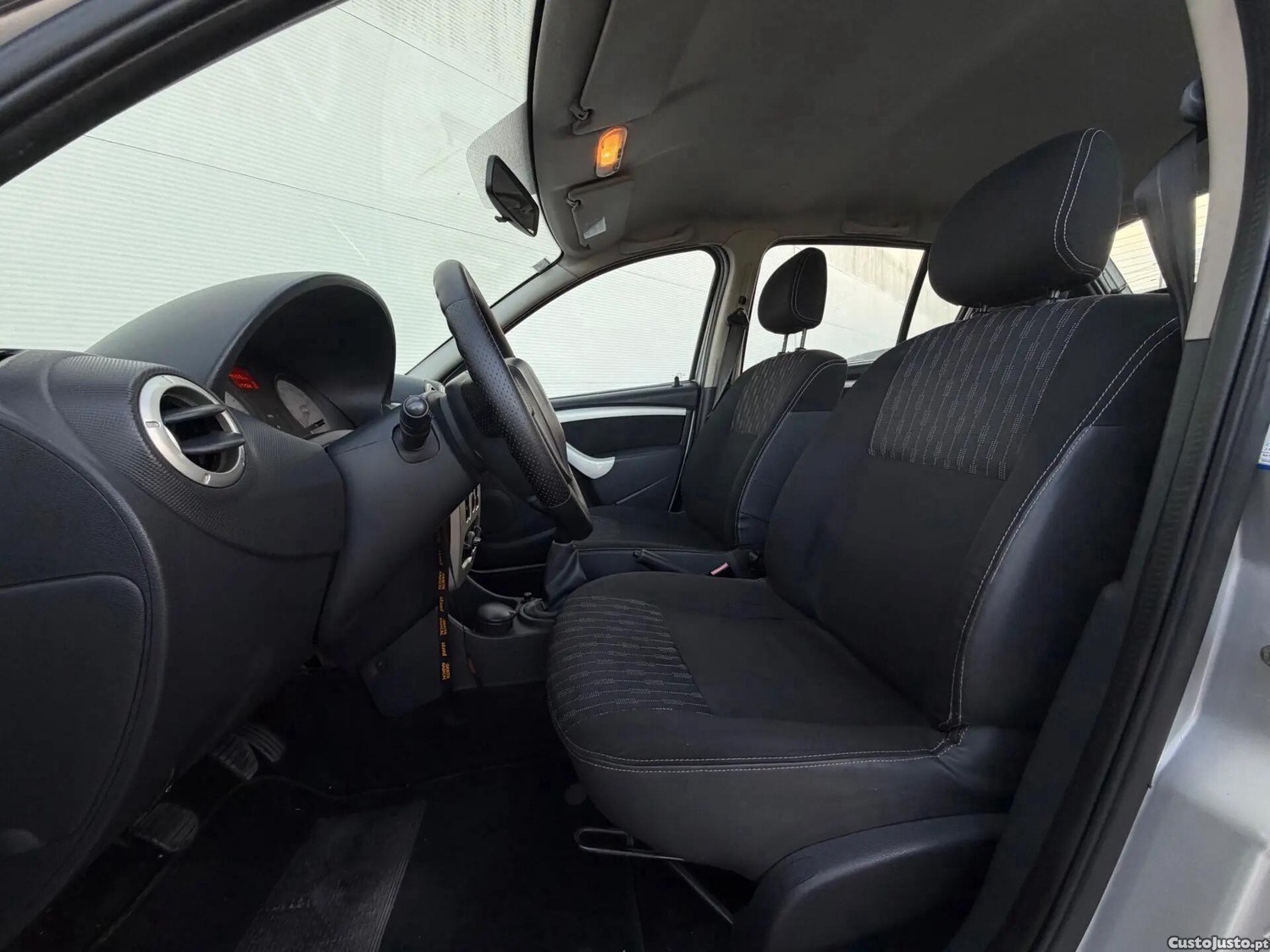 Dacia Sandero 1.5 dCi Comfort — photo 5