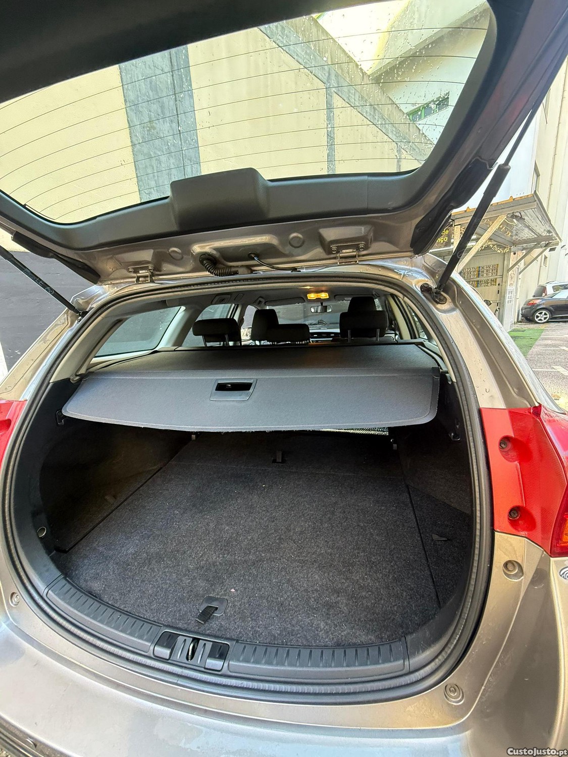 Toyota Auris 1.4 Did Sw - 14 foto 4