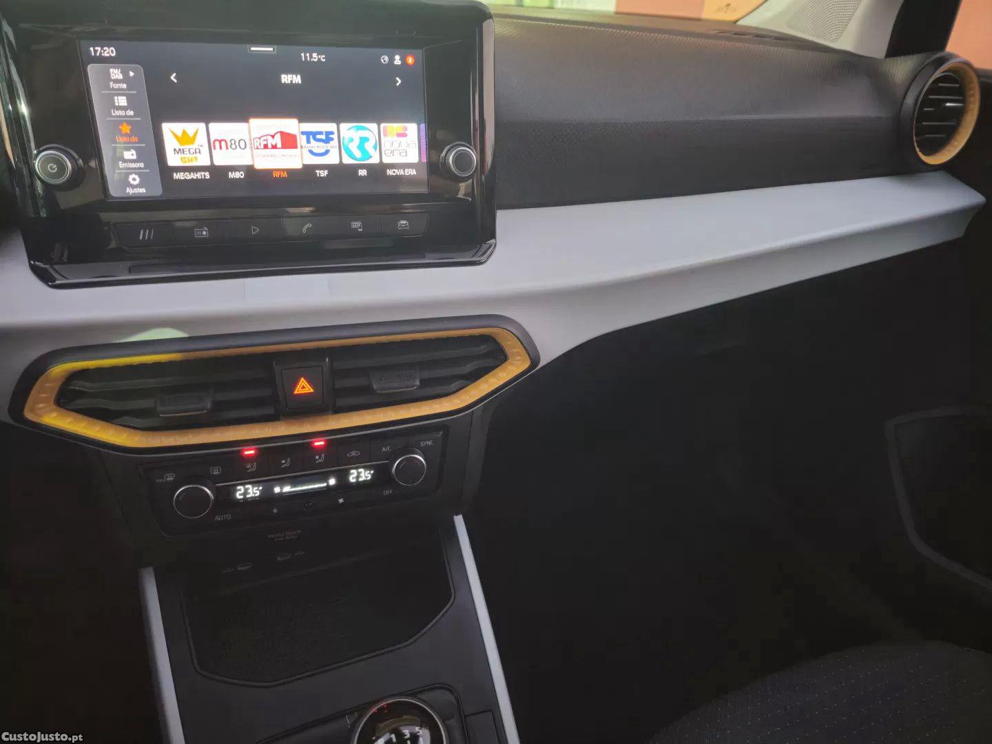 SEAT Arona 1.0 tsi style — fotografia 3