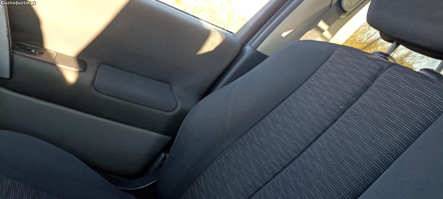 Renault Mégane Scenic 1.4 Gasolina Muito Bom-Sò 86000kms Reais — fotografia 5
