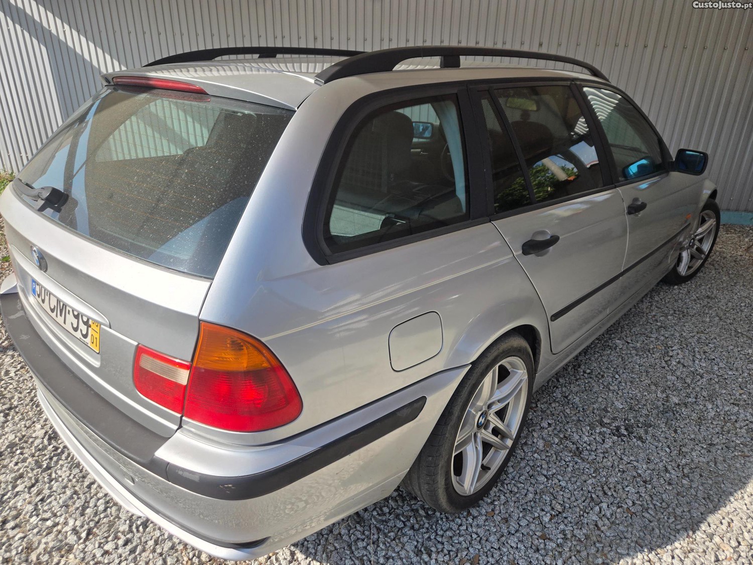 BMW 320 D — fotografia 6