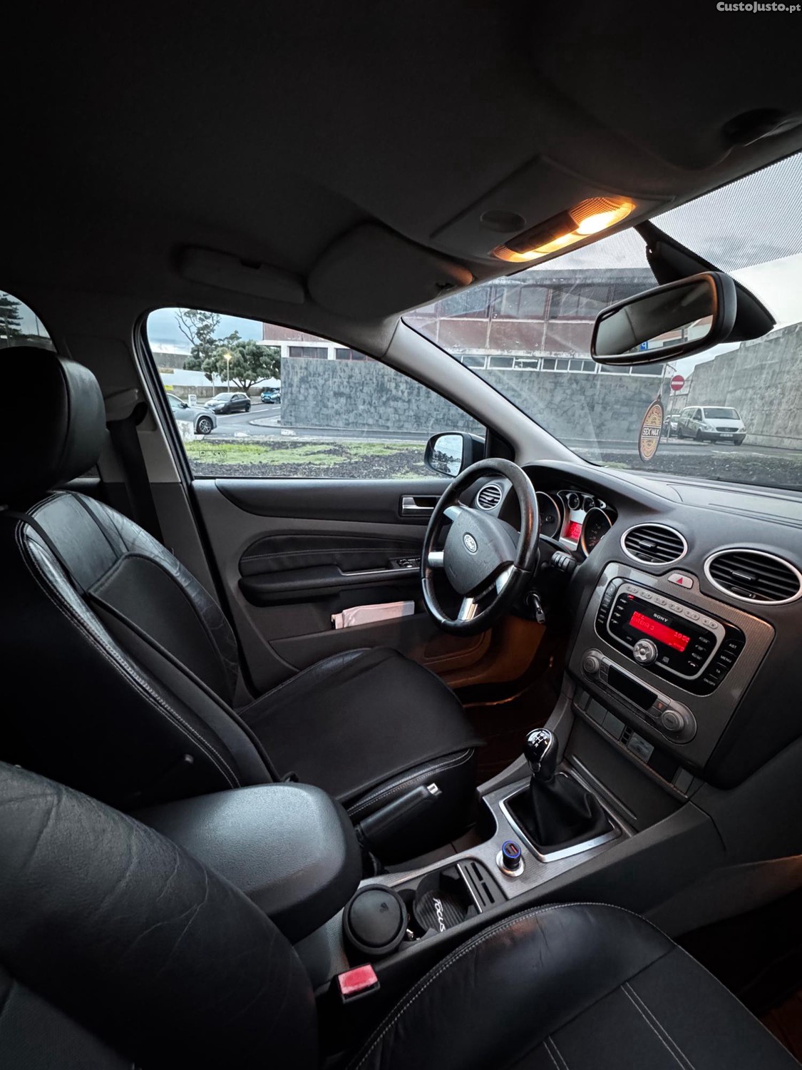 Ford Focus Titanium — photo 2