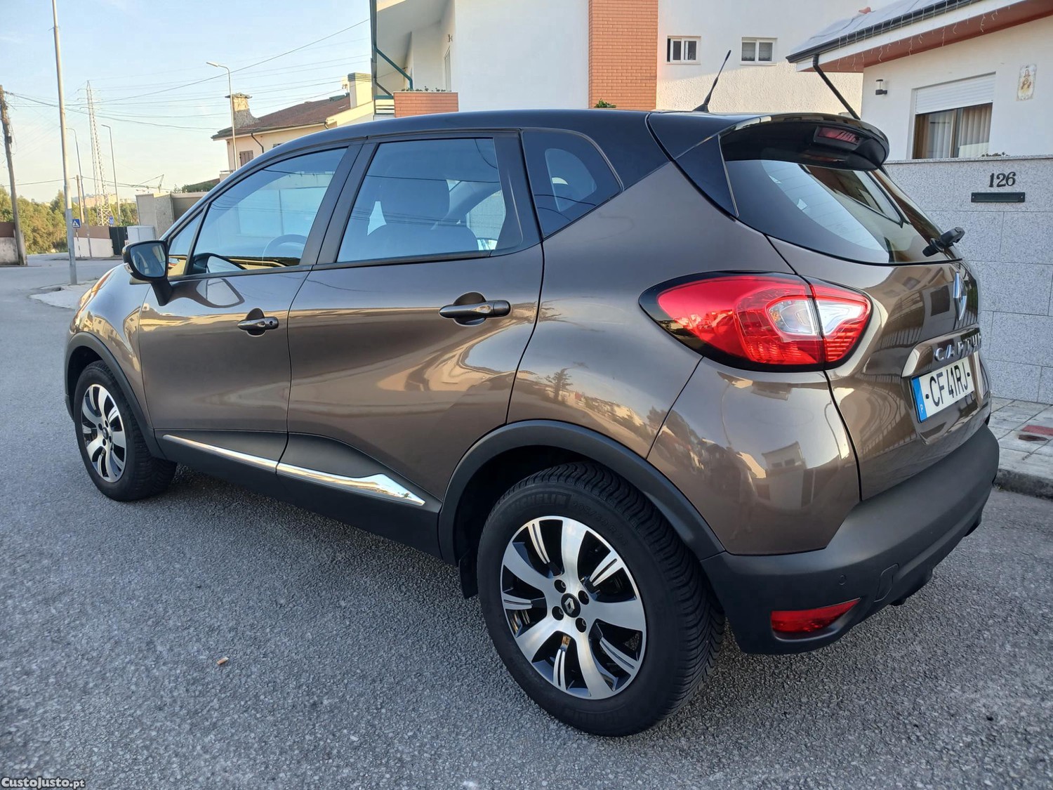 Renault Captur 0.9TCE FAMILIAR C/NOVO IMPECAVEL — fotografia 9