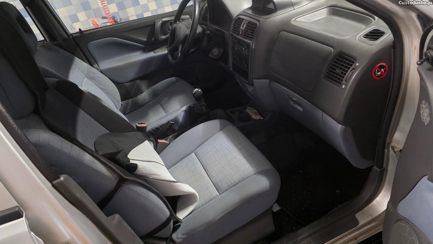 Mitsubishi Space Star 1.3 120000km — fotografia 9