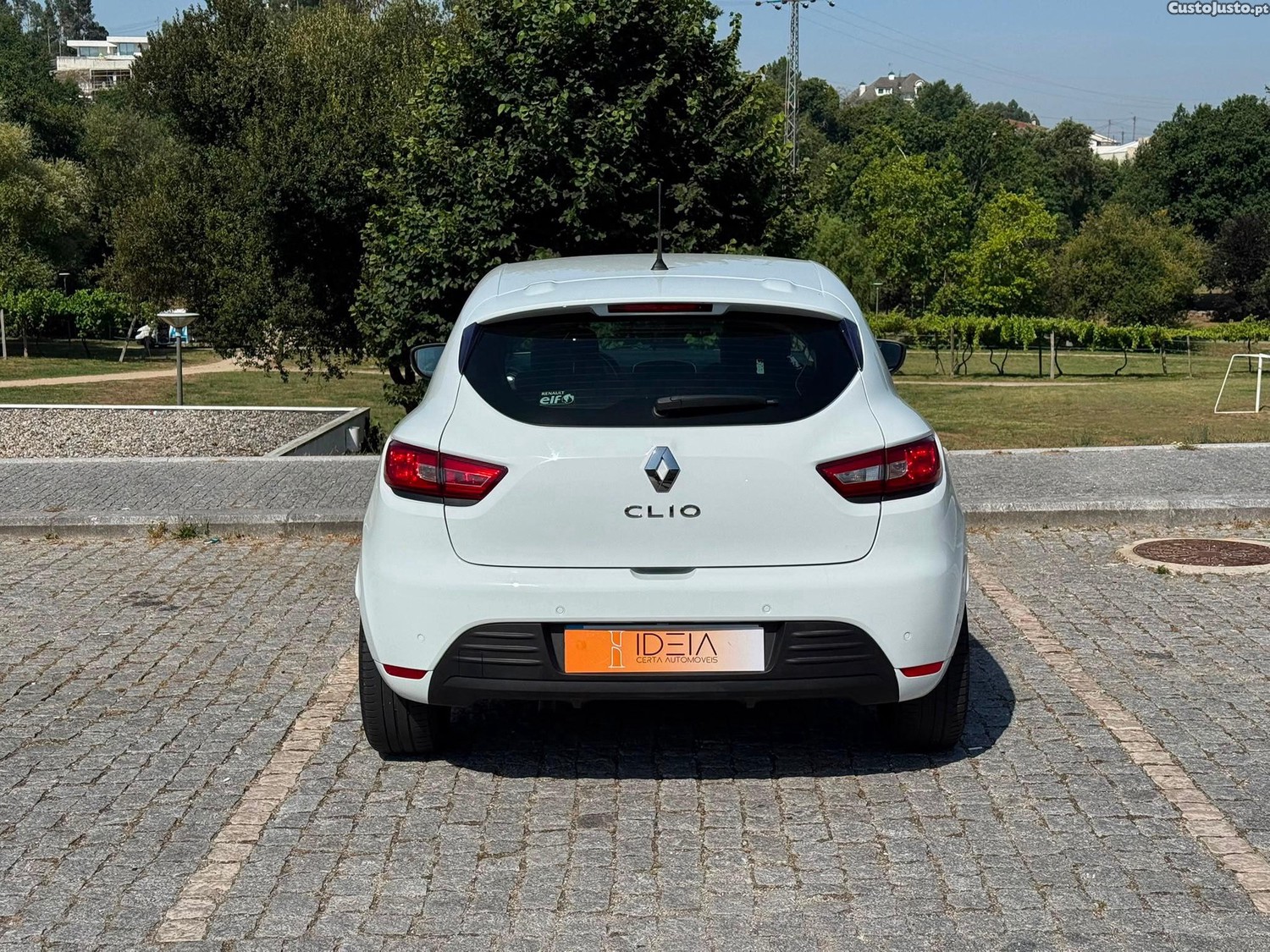 Renault Clio 1.5 dCi Limited — fotografia 6
