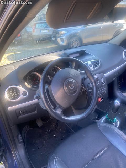 Renault Clio 3 [Ano] [Versão/Motor] | Nacional, Estimado e Económico — fotografia 3