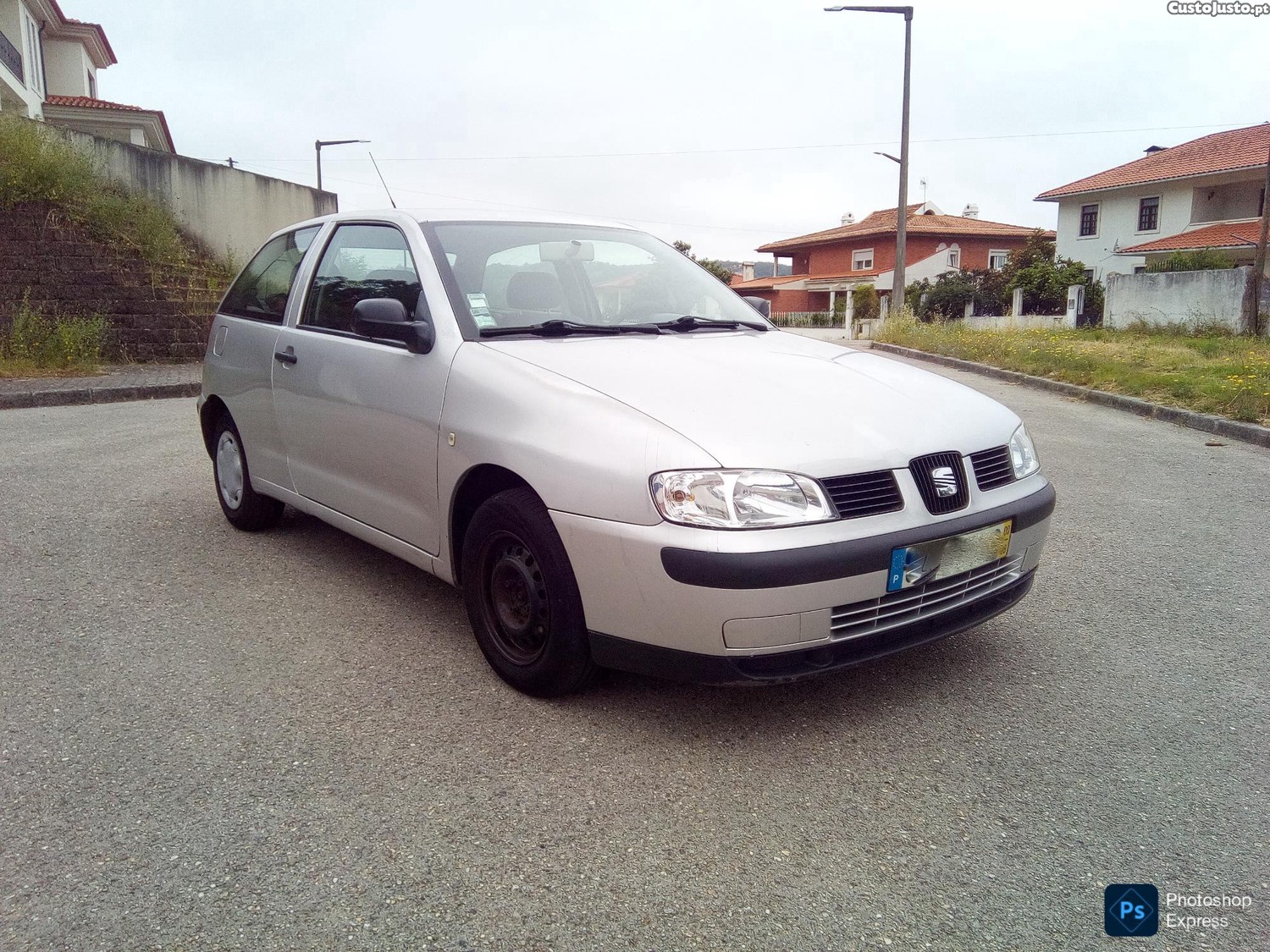 SEAT Ibiza 1.4 a gasolina apenas 211mil/km — fotografia 2