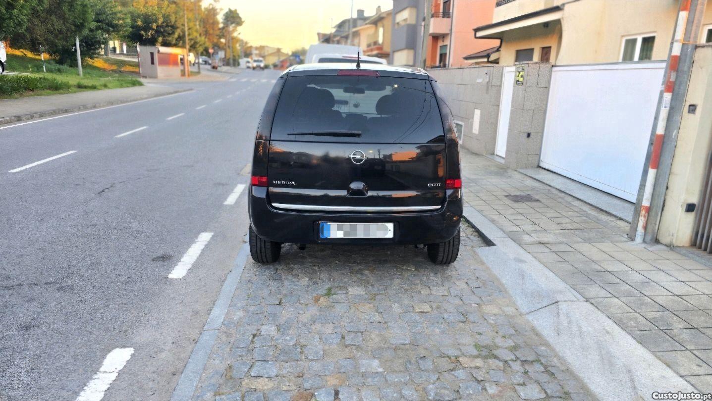 Opel Meriva 1.3 cdti — photo 4