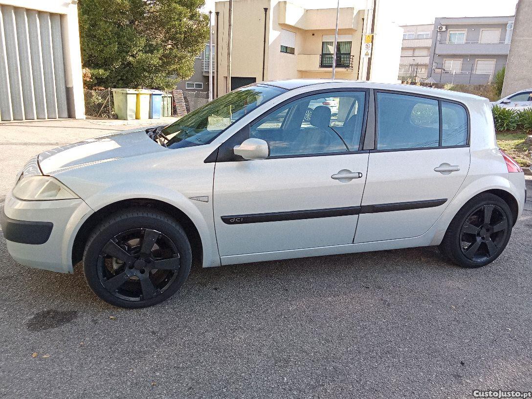 Renault Mégane 1.5dci 5 lugares — photo 3